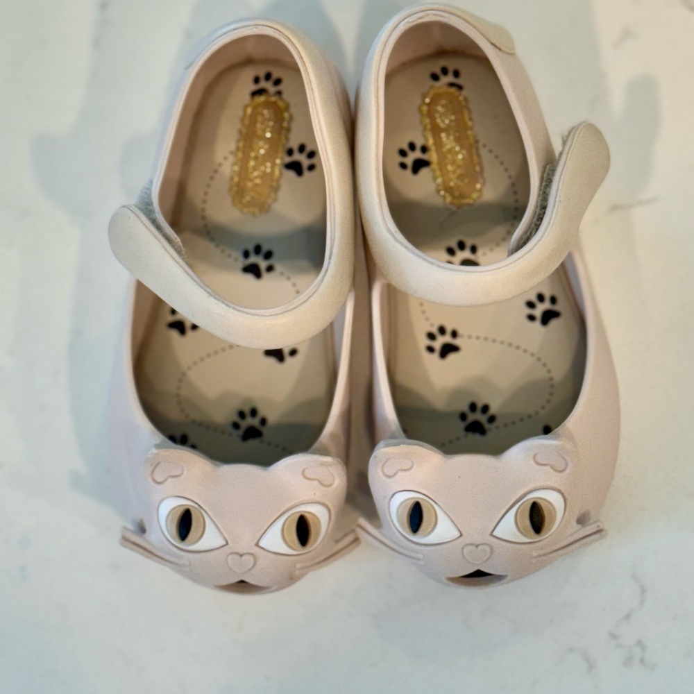 Mini Melissa Ultragirl II Slip-On Cat - Mary Jane - Beige - toddler 7M - EUC
